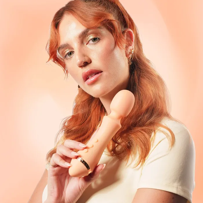 Vush Vush Majesty 2 Wand Vibrator Vibrators