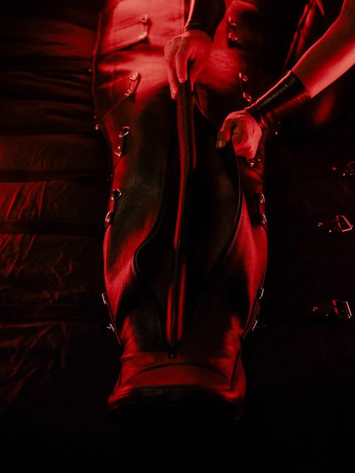 Fetters Vibrators Deluxe Leather Lined Sleepsack