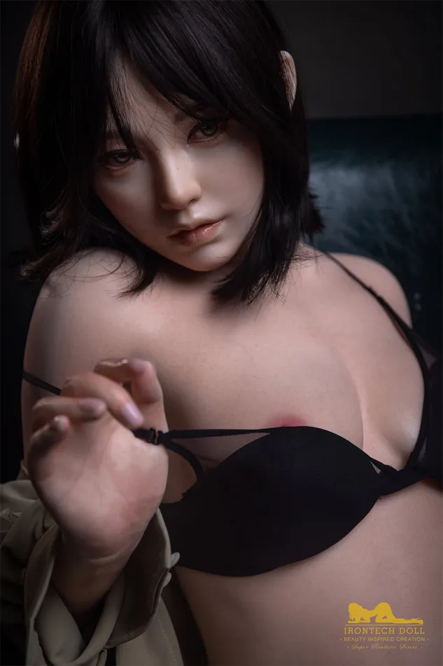 Irontech Doll Anal HEADITDS40NATURALSILICONEBROWNSHORT BLACK HAIRM16